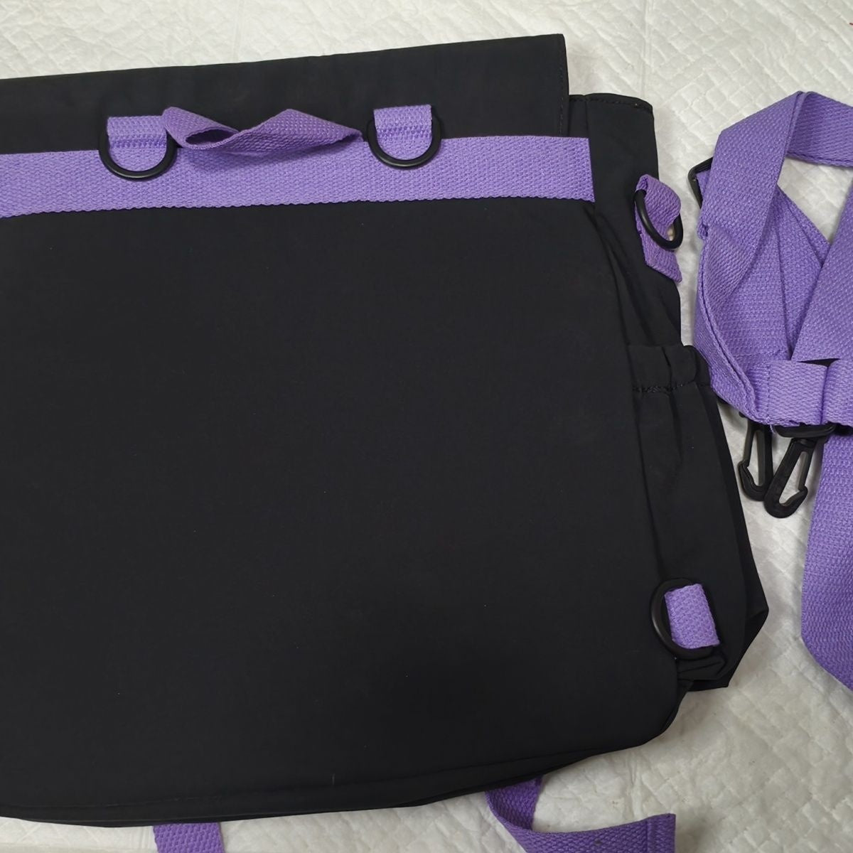 Adjustable Backpack with Both Shoulders and One Shoulder